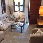 Alas Maisonette בית נופש